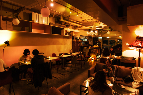 仕事終わりに優雅な一杯 渋谷の夜遅くまで営業している5つのお洒落カフェ Homeee Magazine