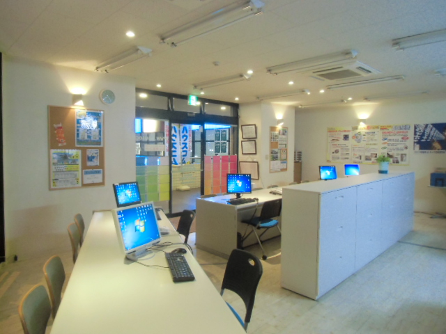 ハウスコム三軒茶屋店