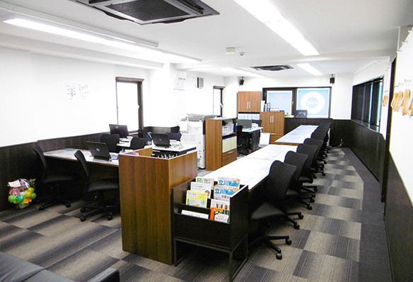 アエラス立川店