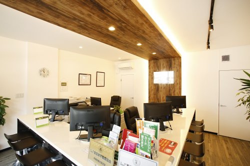 株式会社ホームクエスト